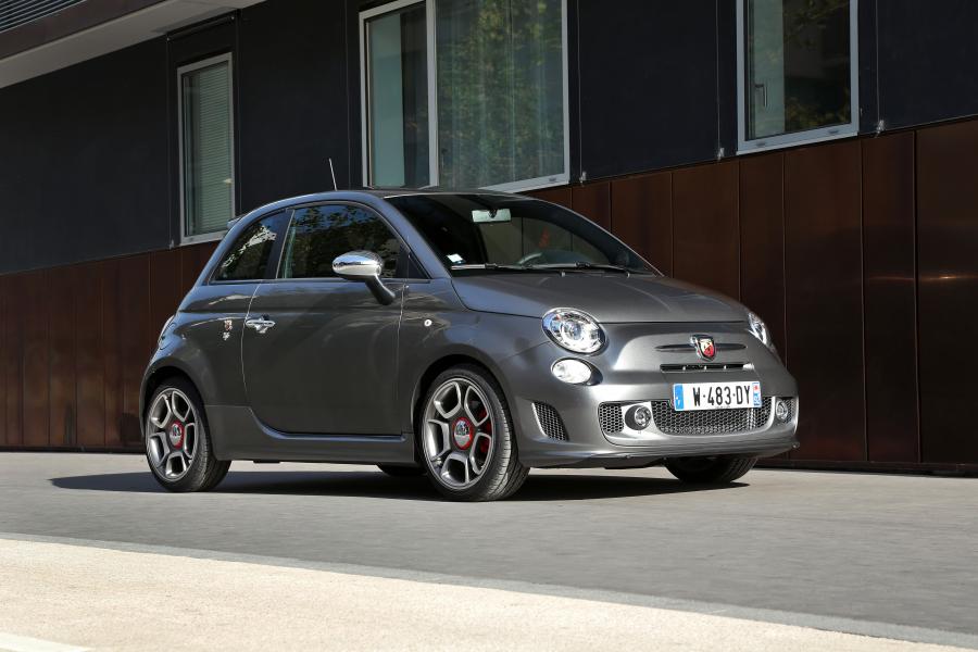  Abarth 595 Competizione 2011 года  (фото 22 из 32)